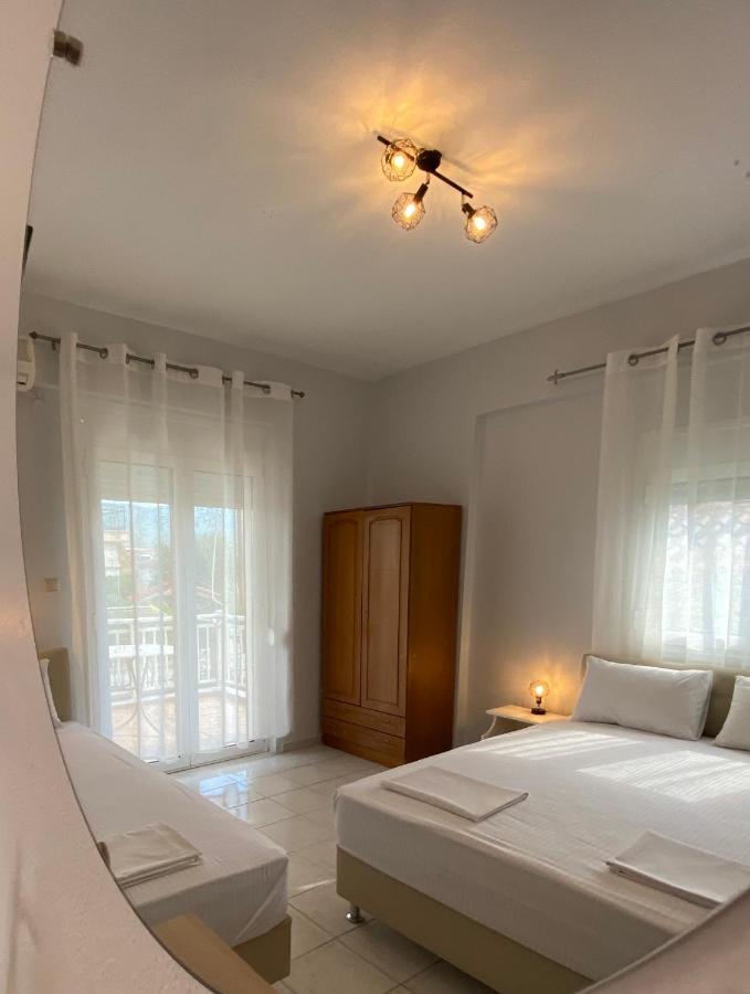 Rooms Chrysoula Vrasná Eksteriør billede
