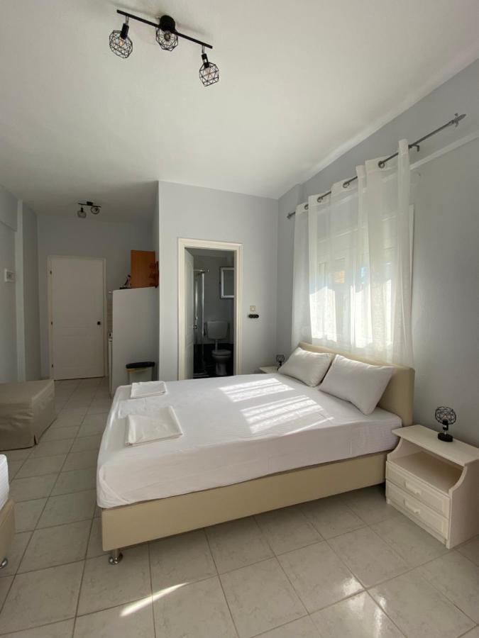 Rooms Chrysoula Vrasná Eksteriør billede